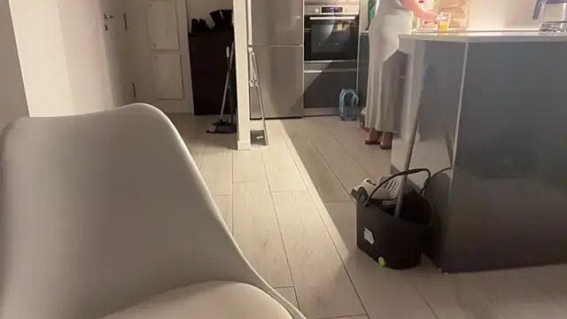 leaxoxo online show from December 2024 06:49:02 PM