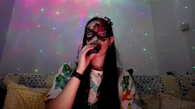 Snapshot of LexiSnowUK chatting on December 2025 05:14:01 PM LexiSnowUK online show from December 2025 05:14:01 PM