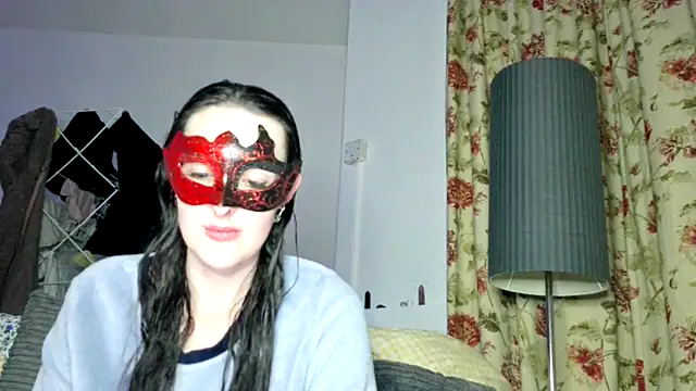 Snapshot of LexiSnowUK chatting on December 2025 07:55:02 PM LexiSnowUK online show from December 2025 07:55:02 PM