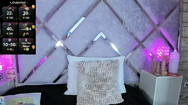  jade white  online show from September 2025 01:18:02 PM