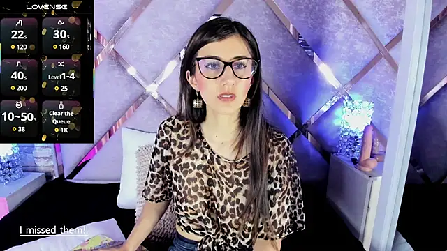  jade white  online show from November 2025 01:54:02 PM