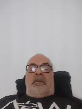 Satiro Sevilla online show from November 2025 11:19:01 PM