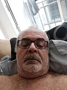 Satiro Sevilla online show from September 2025 06:18:02 PM