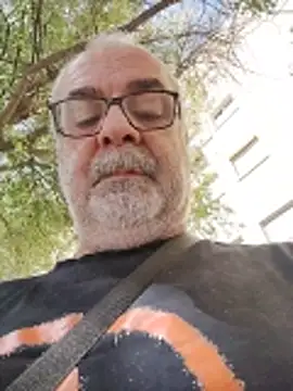 Satiro Sevilla online show from April 2026 12:23:01 PM