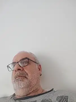 Satiro Sevilla online show from February 2026 05:03:01 PM