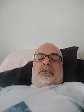 Satiro Sevilla online show from November 2025 04:56:01 PM