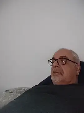 Satiro Sevilla online show from March 2026 12:11:01 AM