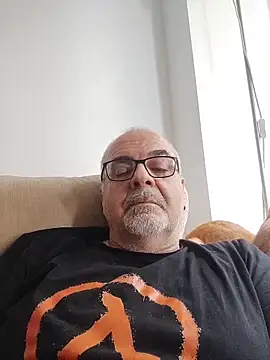 Satiro Sevilla online show from April 2026 04:10:02 PM