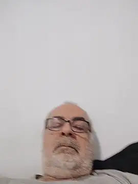 Satiro Sevilla online show from December 2025 05:04:02 PM