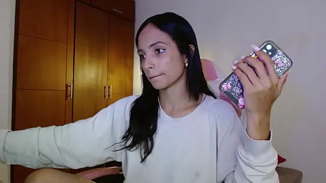 AnnitaSerna  online show from November 2025 01:59:01 PM