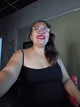 anniecoopeer online show from April 2026 11:41:02 PM