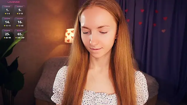 EsmaCarll online show from March 2025 08:57:01 PM