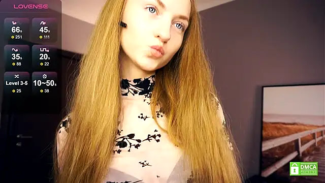 EsmaCarll online show from September 2025 08:27:02 PM