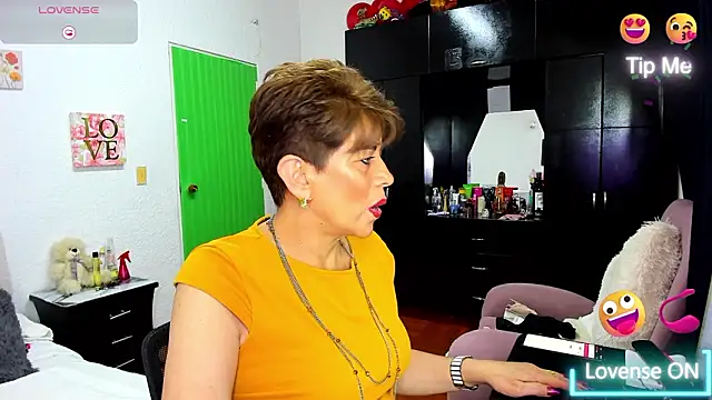 Angelina Stone 65 online show from February 2026 01:19:01 AM