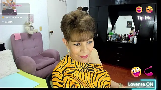 Angelina Stone 65 online show from November 2025 01:16:01 AM