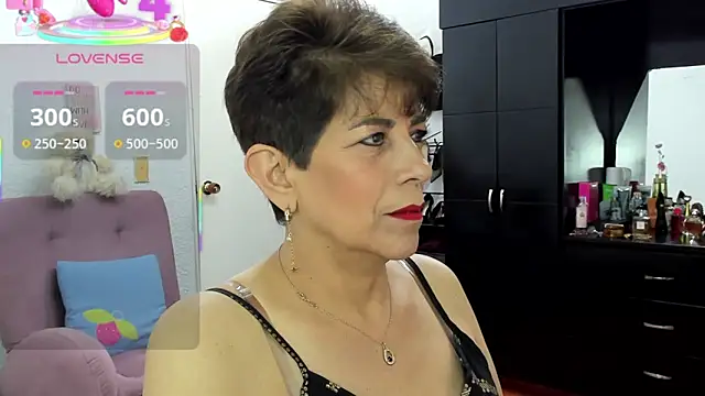 Angelina Stone 65 online show from October 2025 11:04:01 PM