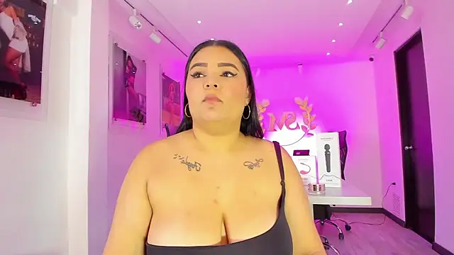 KatyaPittman online show from April 2026 01:03:01 PM