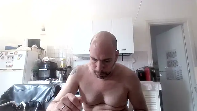 Ichigo897 Pika online show from April 2026 04:12:02 PM