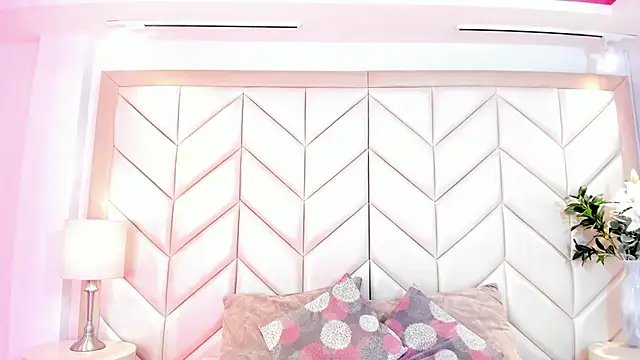 Snapshot of NairobiLee chatting on March 2026 10:21:02 AM NairobiLee online show from March 2026 10:21:02 AM