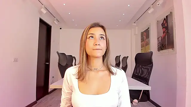 Snapshot of NairobiLee chatting on February 2026 01:20:01 PM NairobiLee online show from February 2026 01:20:01 PM