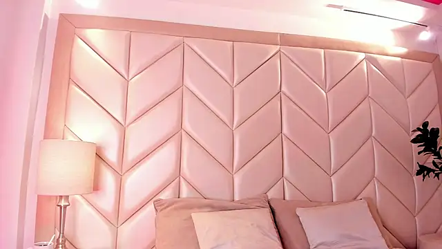 Snapshot of NairobiLee chatting on April 2026 10:16:02 AM NairobiLee online show from April 2026 10:16:02 AM