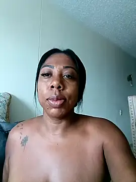 IsabellaaSmith online show from December 2024 12:17:01 PM