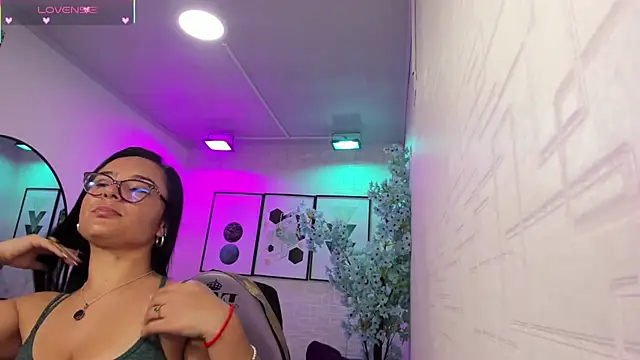 Tiara rr online show from April 2026 03:19:02 AM