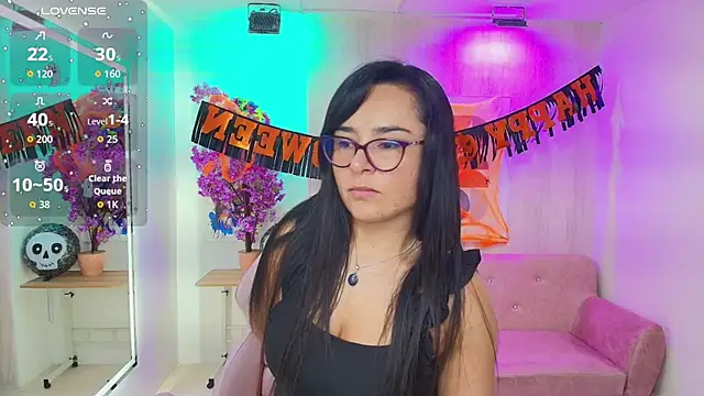 Snapshot of Tiara_rr chatting on November 2025 07:39:01 PM Tiara rr online show from November 2025 07:39:01 PM