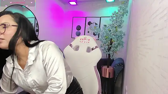 Tiara rr online show from March 2026 03:45:01 AM