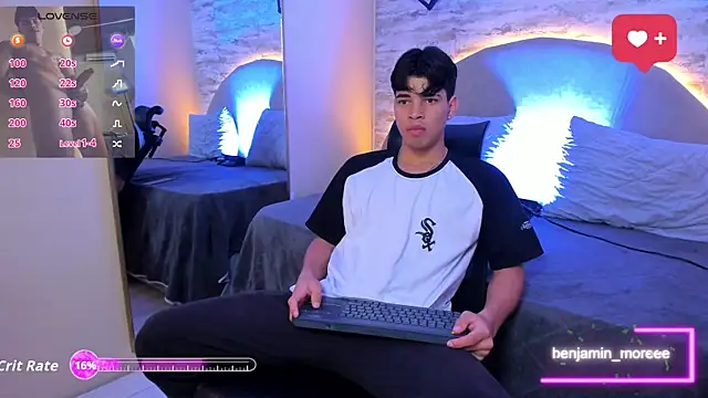 Benjamin More online show from September 2025 12:03:01 PM