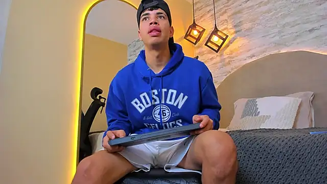 Benjamin More online show from November 2025 05:16:01 PM