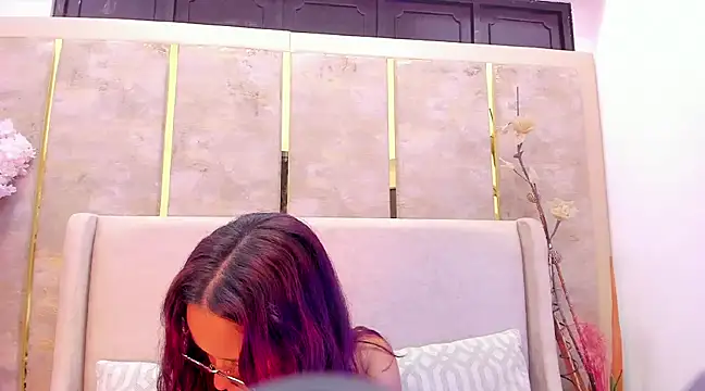 MelanieRoah online show from March 2025 01:54:01 AM