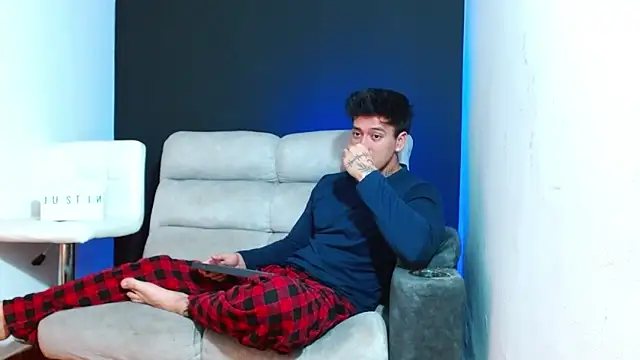 JUSTIN FULLER1 online show from February 2026 06:54:02 AM