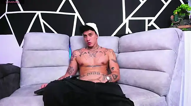 Snapshot of JUSTIN_FULLER1 chatting on February 2025 09:48:02 PM JUSTIN FULLER1 online show from February 2025 09:48:02 PM