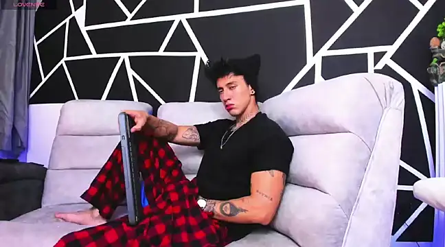 Snapshot of JUSTIN_FULLER1 chatting on February 2025 01:58:02 AM JUSTIN FULLER1 online show from February 2025 01:58:02 AM
