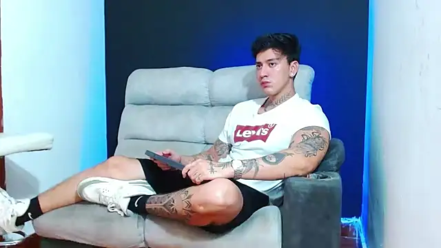 Snapshot of JUSTIN_FULLER1 chatting on May 2026 03:03:02 AM JUSTIN FULLER1 online show from May 2026 03:03:02 AM