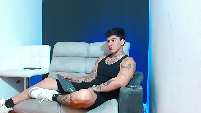 JUSTIN FULLER1 online show from March 2026 05:47:01 PM