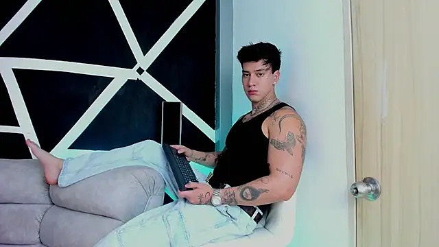 Snapshot of JUSTIN_FULLER1 chatting on November 2025 07:30:01 PM JUSTIN FULLER1 online show from November 2025 07:30:01 PM