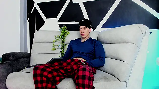 Snapshot of JUSTIN_FULLER1 chatting on October 2025 05:02:01 PM JUSTIN FULLER1 online show from October 2025 05:02:01 PM