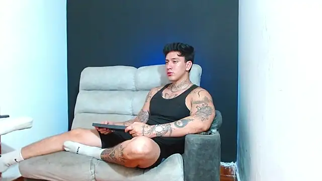Snapshot of JUSTIN_FULLER1 chatting on July 2026 12:19:02 AM JUSTIN FULLER1 online show from July 2026 12:19:02 AM