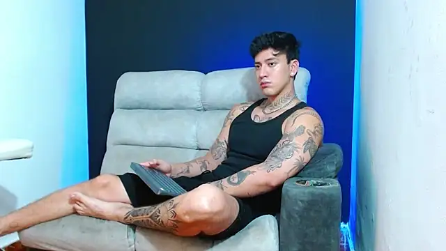 Snapshot of JUSTIN_FULLER1 chatting on May 2026 05:19:02 PM JUSTIN FULLER1 online show from May 2026 05:19:02 PM