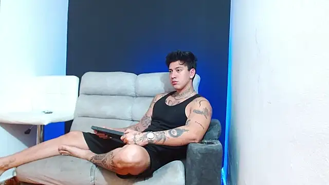 JUSTIN FULLER1 online show from March 2026 02:26:01 PM