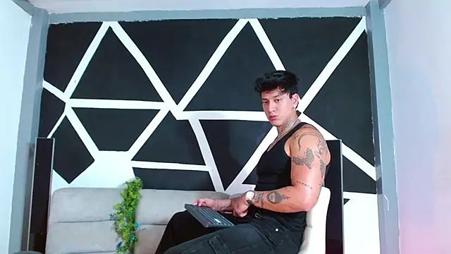 Snapshot of JUSTIN_FULLER1 chatting on November 2025 04:07:01 PM JUSTIN FULLER1 online show from November 2025 04:07:01 PM