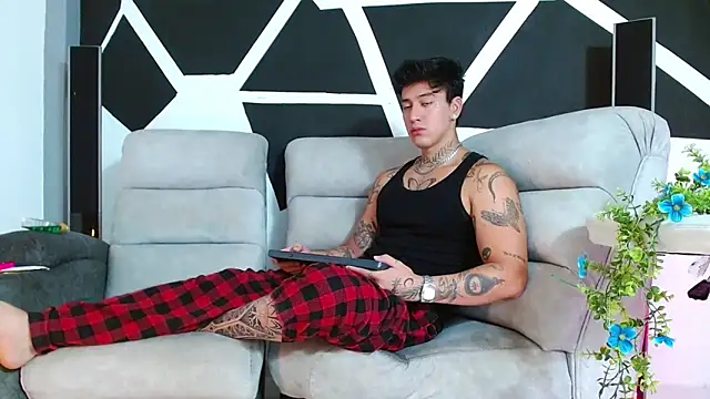 Snapshot of JUSTIN_FULLER1 chatting on November 2025 02:18:02 PM JUSTIN FULLER1 online show from November 2025 02:18:02 PM