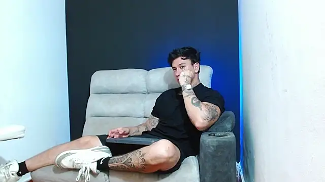 Snapshot of JUSTIN_FULLER1 chatting on June 2026 09:01:01 PM JUSTIN FULLER1 online show from June 2026 09:01:01 PM