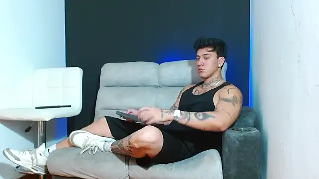 JUSTIN FULLER1 online show from February 2026 03:39:02 AM