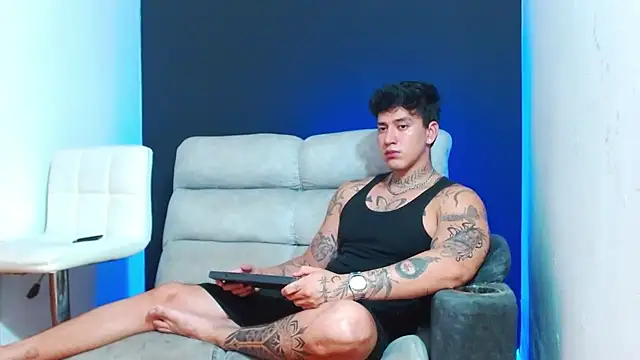 Snapshot of JUSTIN_FULLER1 chatting on May 2026 07:06:01 PM JUSTIN FULLER1 online show from May 2026 07:06:01 PM