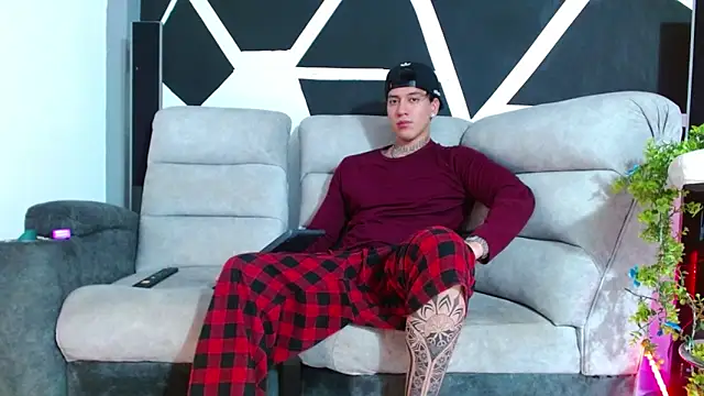 Snapshot of JUSTIN_FULLER1 chatting on November 2025 08:42:02 PM JUSTIN FULLER1 online show from November 2025 08:42:02 PM