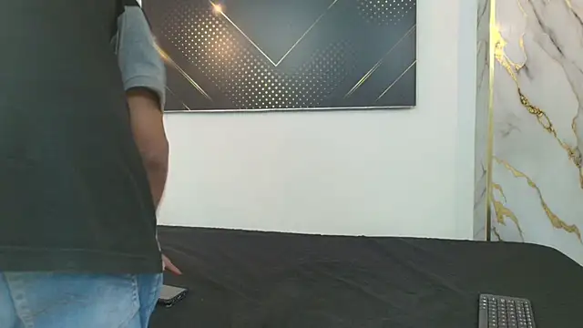 Snapshot of JordanAndAndrew chatting on November 2025 09:07:02 PM JordanAndAndrew online show from November 2025 09:07:02 PM