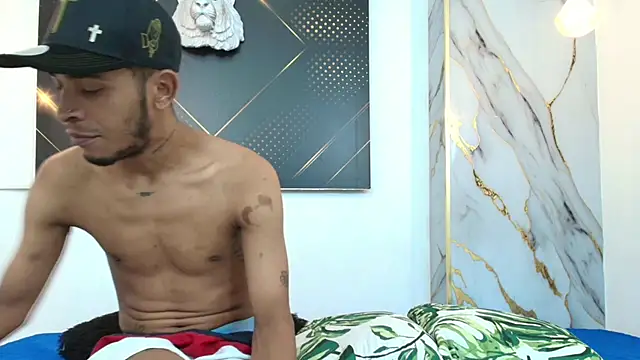 Snapshot of JordanAndAndrew chatting on November 2025 09:04:01 PM JordanAndAndrew online show from November 2025 09:04:01 PM